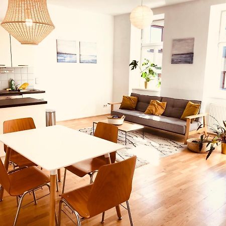 Helle 4 Zimmer Familien-Wohnung Mit Balkon! Schloss Schonbrunn In Gehdistanz Wien Ngoại thất bức ảnh