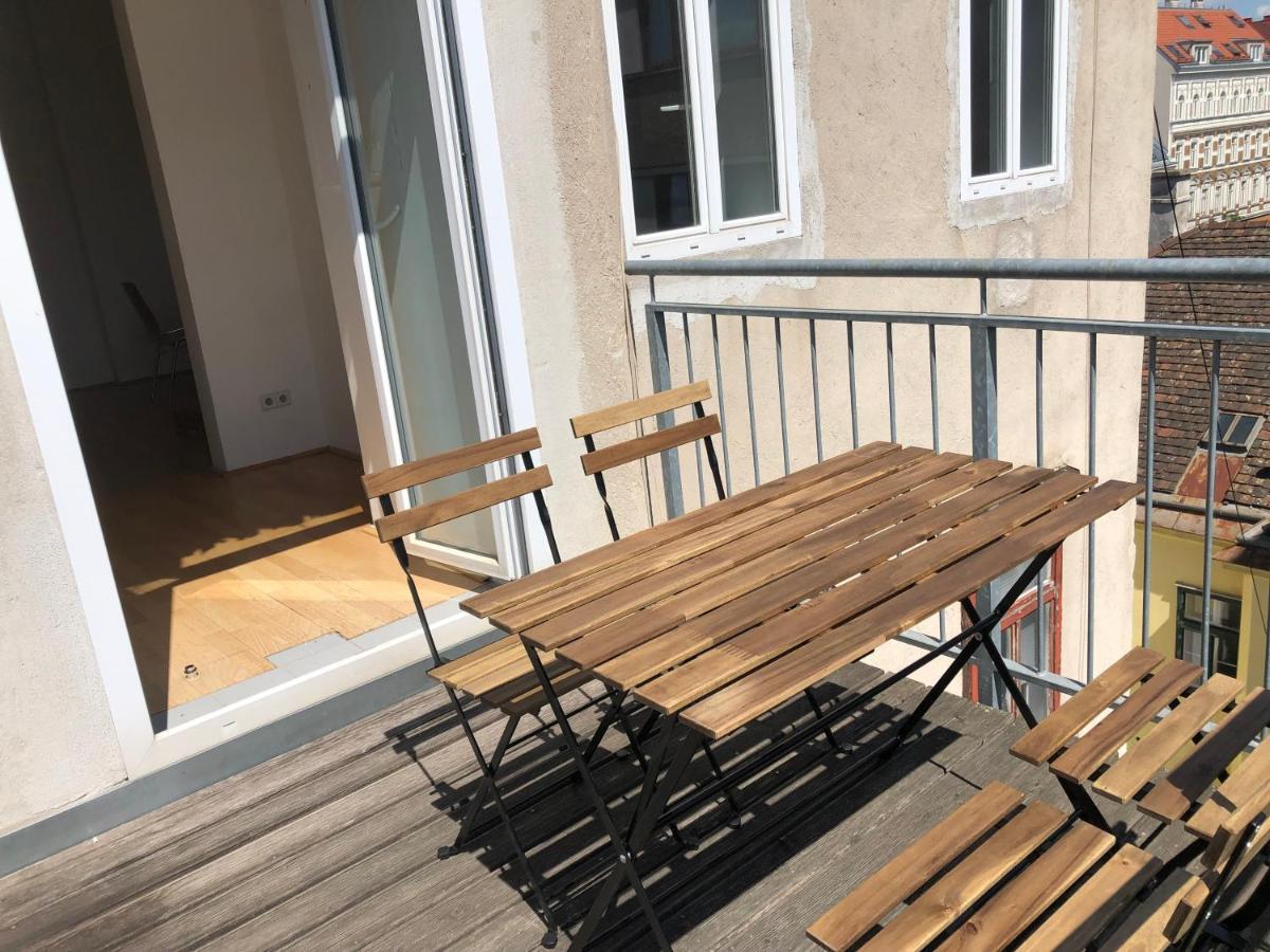 Helle 4 Zimmer Familien-Wohnung Mit Balkon! Schloss Schonbrunn In Gehdistanz Wien Ngoại thất bức ảnh